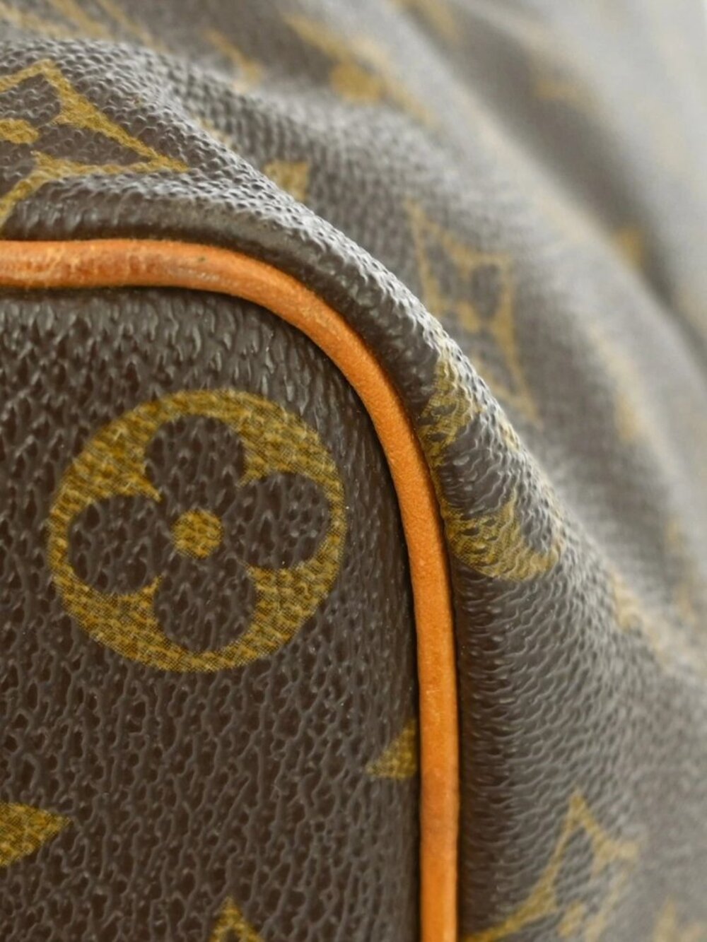 LOUIS VUITTON MONOGRAM SPEEDY 40 DUFFLE HANDBAG - Picture 8 of 16